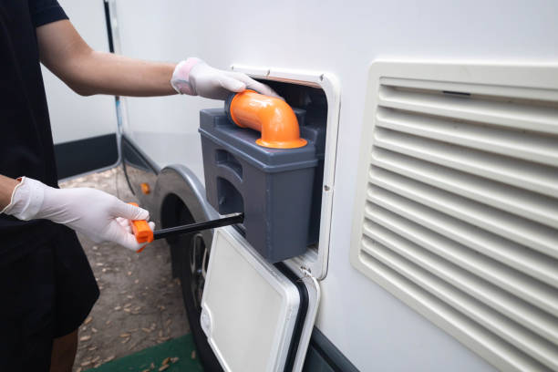 Best Construction site porta potty rental  in Belen, NM